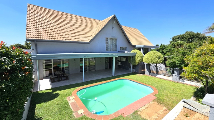 6 Bedroom Property for Sale in Schoemansville North West